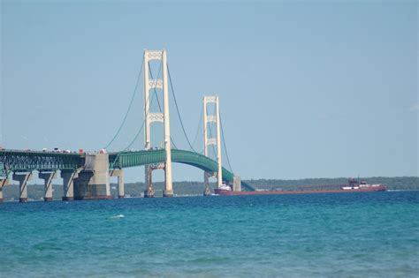 facts about the mackinac bridge